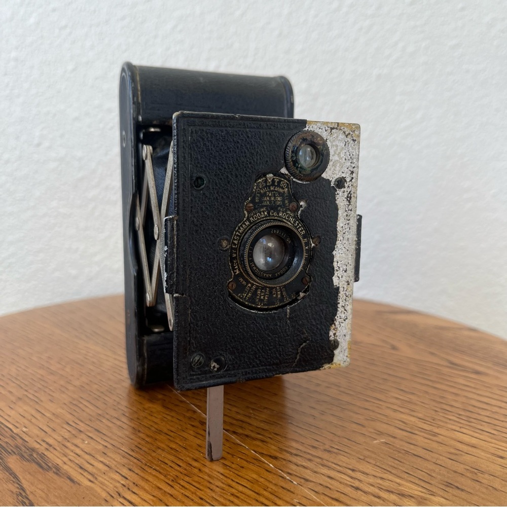 Vintage Eastman Kodak Anastigmat Vest Pocket Folding Camera no. 111842